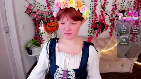 Snapshot of dreammyluna chatting on October 21, 2025, 8:42 pm Luna online show from October 21, 2025, 8:42 pm