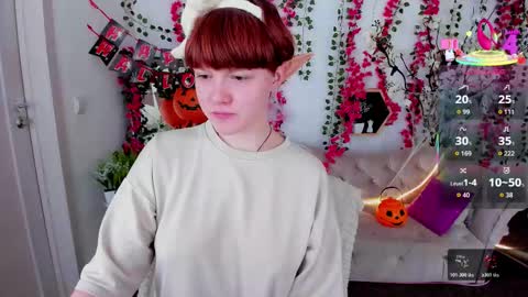 Snapshot of dreammyluna chatting on October 26, 2025, 8:26 pm Luna online show from October 26, 2025, 8:26 pm