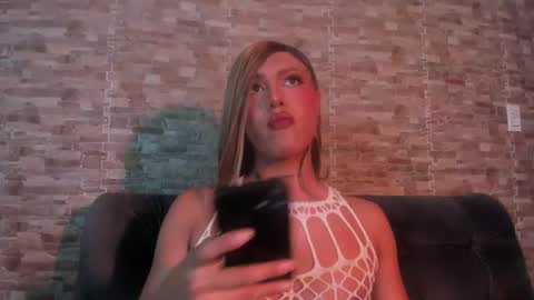 dreams_chloe online show from June 21, 2026, 6:16 am