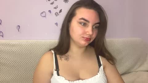Mila online show from March 11, 2025, 7:47 pm