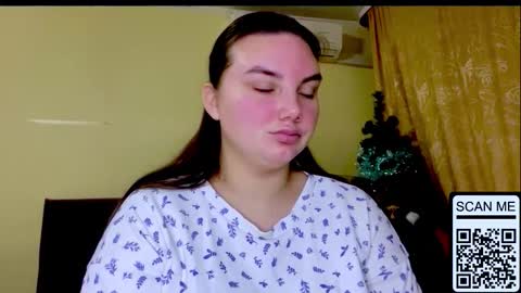 Mila online show from February 6, 2026, 4:06 am