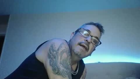 Snapshot of dreamycouple01 chatting on April 11, 2026, 4:06 am DreamyCouple01 online show from April 11, 2026, 4:06 am