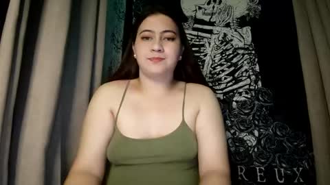 dreamycreamyst online show from February 17, 2025, 12:16 pm