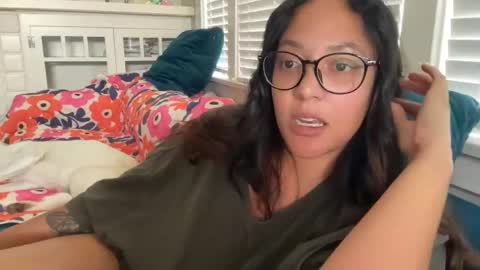 RIRI OR DREAMY online show from March 10, 2026, 7:08 pm