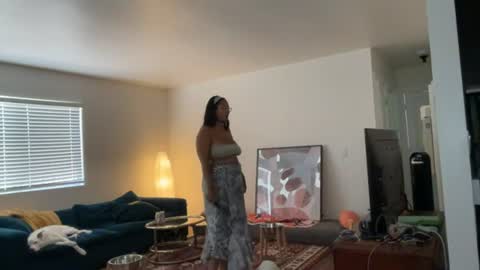 RIRI OR DREAMY online show from July 28, 2026, 6:20 pm
