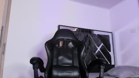 Kevin online show from December 2, 2025, 7:09 pm