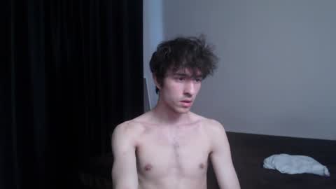 Snapshot of dress_air chatting on April 28, 2026, 2:27 am Air online show from April 28, 2026, 2:27 am