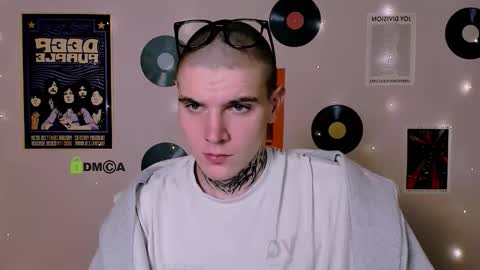 Snapshot of drew_soft_ chatting on December 2, 2025, 2:06 am drew_soft_ online show from December 2, 2025, 2:06 am