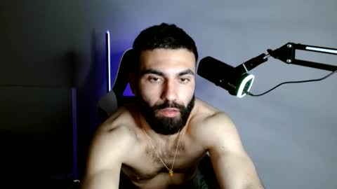 drewwho_ online show from April 15, 2026, 8:32 am