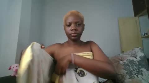 Kimberly online show from November 21, 2025, 11:42 am