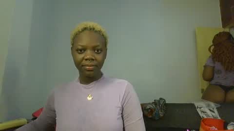 Snapshot of drip_doll_ chatting on February 18, 2026, 12:17 am Kimberly online show from February 18, 2026, 12:17 am