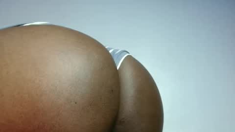 drippuna online show from March 5, 2026, 10:28 pm