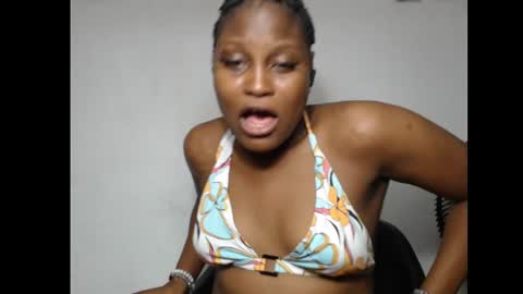Snapshot of drippussy30 chatting on February 10, 2025, 11:13 pm drippussy30 online show from February 10, 2025, 11:13 pm