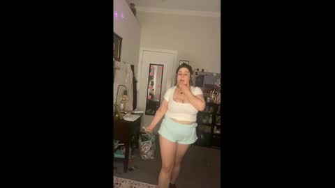 Drippy kitty  online show from February 6, 2026, 1:36 pm