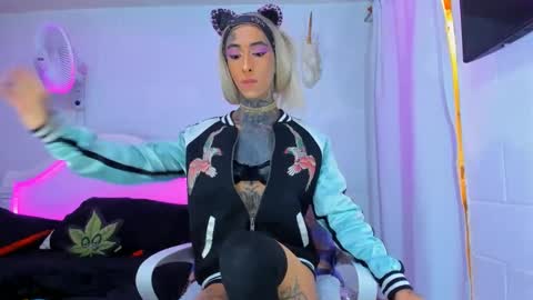 Snapshot of drippyorlove chatting on September 23, 2025, 8:34 pm drippyorlove online show from September 23, 2025, 8:34 pm