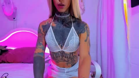 Snapshot of drippyorlove chatting on September 25, 2025, 10:02 pm drippyorlove online show from September 25, 2025, 10:02 pm