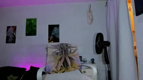 Snapshot of drippyorlove chatting on January 8, 2026, 7:27 pm drippyorlove online show from January 8, 2026, 7:27 pm