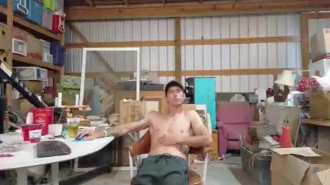 Snapshot of dritylilboy chatting on May 13, 2026, 11:33 pm Inexperienced catfish online show from May 13, 2026, 11:33 pm