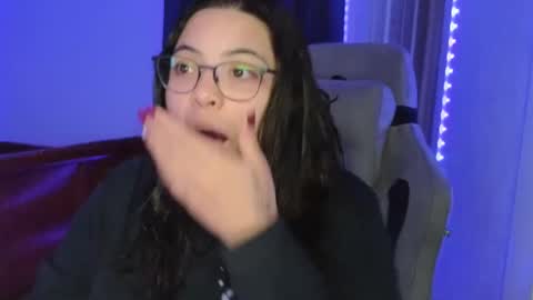 Snapshot of drizzypeach602 chatting on October 13, 2025, 4:23 am Drizzypeach602 online show from October 13, 2025, 4:23 am