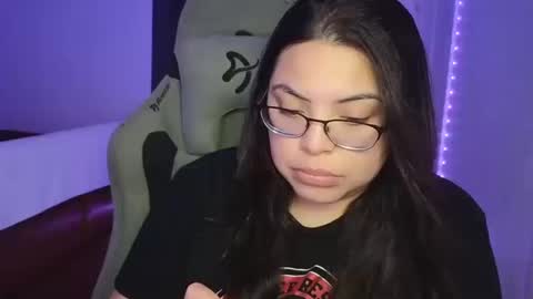 Snapshot of drizzypeach602 chatting on October 20, 2025, 1:17 am Drizzypeach602 online show from October 20, 2025, 1:17 am