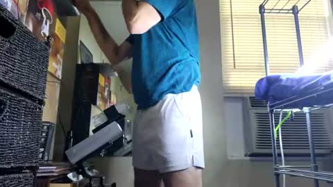 Snapshot of drmbigg chatting on June 17, 2026, 9:05 pm Hello Hope you enjoy what you see. I love attention in dirty talk and tips thickcock edging precum dirtyTalk C2C online show from June 17, 2026, 9:05 pm