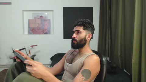 Snapshot of drogama chatting on December 5, 2024, 11:18 pm Drogama online show from December 5, 2024, 11:18 pm