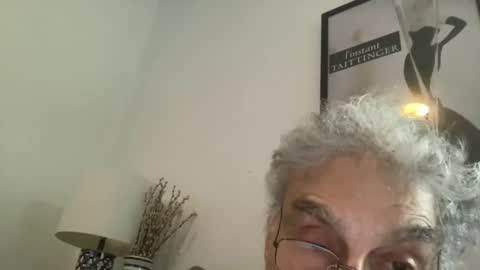 DrTony4u222100 online show from December 21, 2024, 8:32 pm