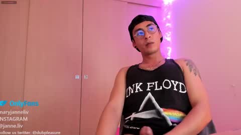 Snapshot of dub_pleasure_dub chatting on February 24, 2025, 5:43 am Charlie  Janne online show from February 24, 2025, 5:43 am