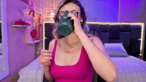 Snapshot of duchessex chatting on November 9, 2025, 8:23 am Victoria online show from November 9, 2025, 8:23 am