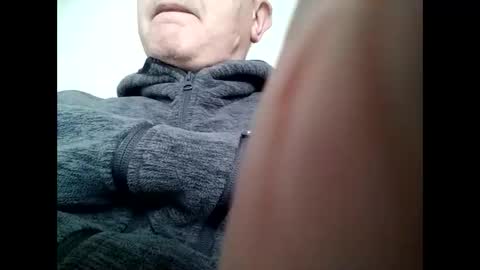 Snapshot of ducksrow chatting on May 17, 2026, 7:50 am ducksrow online show from May 17, 2026, 7:50 am