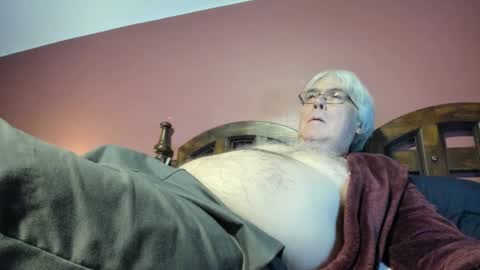 Snapshot of dug38 chatting on September 20, 2025, 2:56 am Doug online show from September 20, 2025, 2:56 am