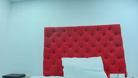 Snapshot of dulce__candy_ chatting on September 19, 2025, 1:56 pm  Dulce Candy  online show from September 19, 2025, 1:56 pm