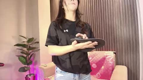 dulce__fiore07 online show from September 12, 2025, 12:38 pm