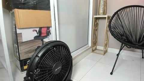 Snapshot of dulce__fiore07 chatting on September 30, 2025, 12:21 pm dulce__fiore07 online show from September 30, 2025, 12:21 pm