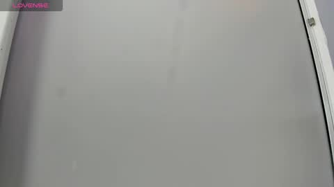 dulce__fiore07 online show from February 14, 2026, 12:13 pm