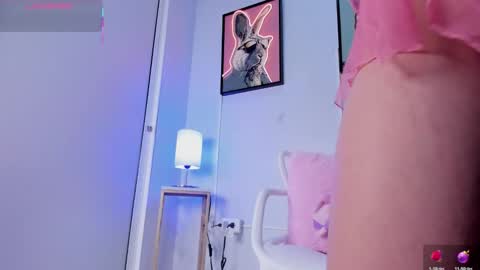 dulce__fiore07 online show from March 9, 2026, 12:20 pm