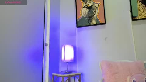 dulce__fiore07 online show from May 6, 2026, 11:59 am