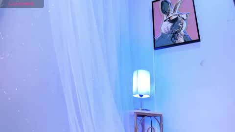 dulce__fiore07 online show from May 12, 2026, 12:02 pm