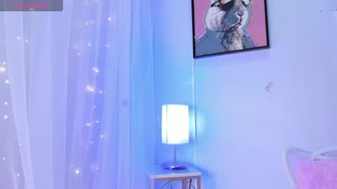 dulce__fiore07 online show from June 18, 2026, 12:09 pm