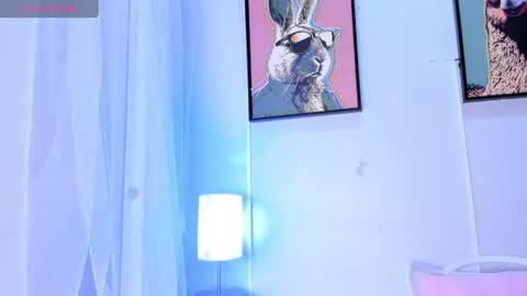 dulce__fiore07 online show from June 24, 2026, 12:04 pm
