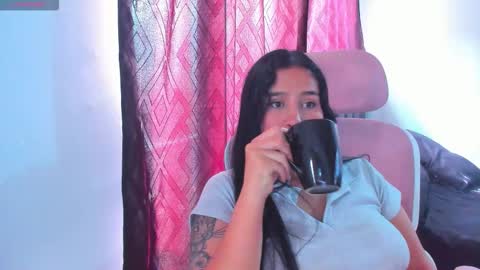 Dulce  online show from October 28, 2025, 1:58 pm