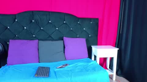 Dulce Alexandra online show from June 14, 2026, 7:49 pm