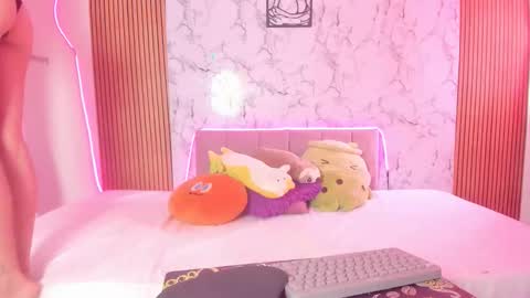 dulce online show from April 6, 2026, 8:32 pm