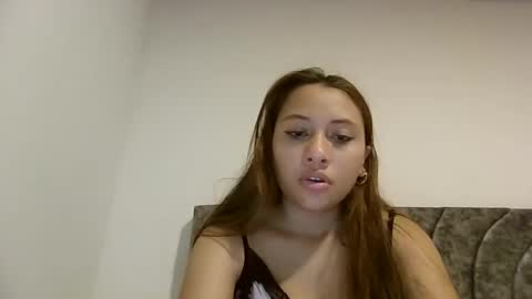 Snapshot of dulce_girls chatting on March 13, 2026, 12:17 am Dulce online show from March 13, 2026, 12:17 am