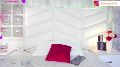 Snapshot of dulce_hiil_ chatting on January 8, 2025, 5:27 am    Monday 5-2 am From Tuesday to Friday5-1 am Colombia time online show from January 8, 2025, 5:27 am