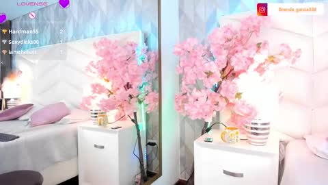 Snapshot of dulce_hiil_ chatting on February 23, 2025, 6:39 am    Monday 5-2 am From Tuesday to Friday5-1 am Colombia time online show from February 23, 2025, 6:39 am