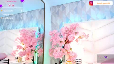 Snapshot of dulce_hiil_ chatting on February 23, 2025, 12:48 pm    Monday 5-2 am From Tuesday to Friday5-1 am Colombia time online show from February 23, 2025, 12:48 pm