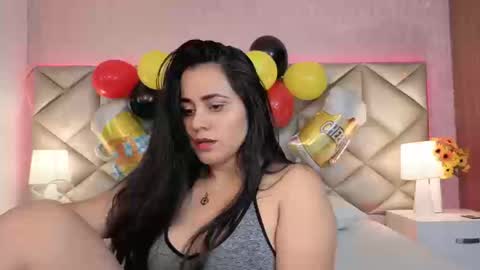 Snapshot of dulce_hiil_ chatting on September 24, 2025, 8:23 pm    Monday 5-2 am From Tuesday to Friday5-1 am Colombia time online show from September 24, 2025, 8:23 pm
