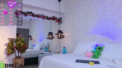 Snapshot of dulce_isabel_ chatting on March 14, 2026, 3:23 am dulce_isabel_ online show from March 14, 2026, 3:23 am