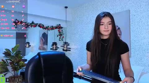 dulce_isabel_ online show from July 16, 2026, 3:56 am